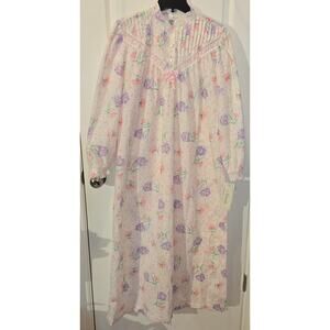 NWT Dead Stock Vintage Nicole full night gown sz M